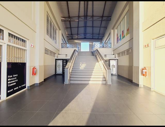 429M² SHOWROOM TO LET IN HALFWAY HOUSE